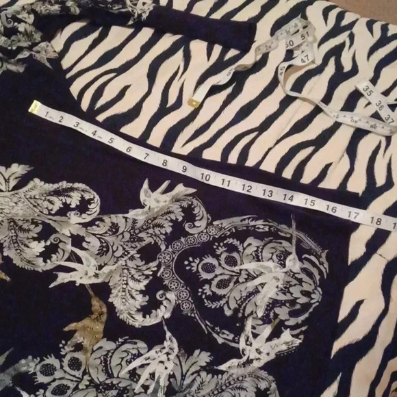 💙🌹Black top with long sleeves - Picture 8 of 11